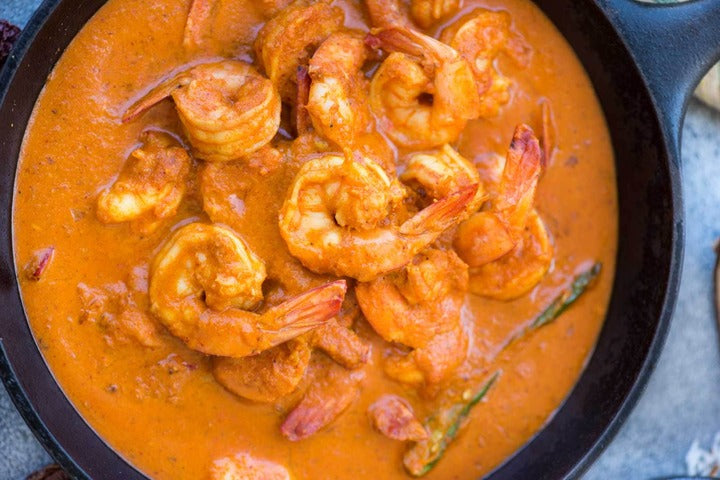 Spicy Vannamei Prawn Curry in black bowl.